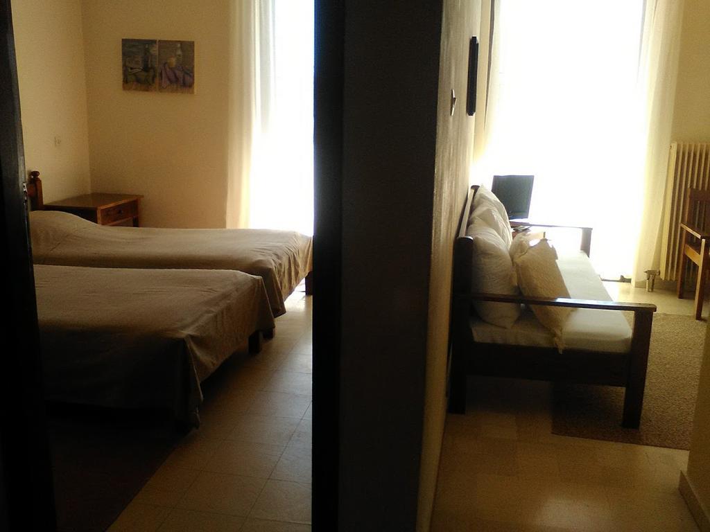 Aparthotel Iliahtides Amarynthos Exteriör bild
