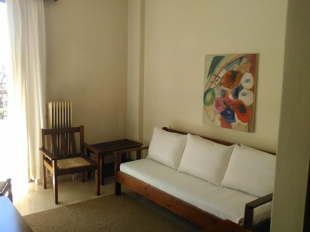 Aparthotel Iliahtides Amarynthos Exteriör bild