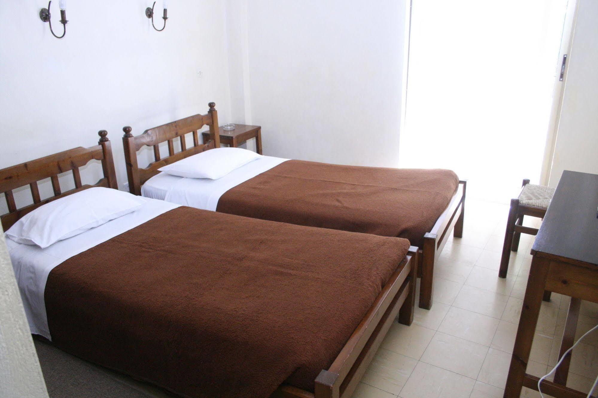 Aparthotel Iliahtides Amarynthos Exteriör bild