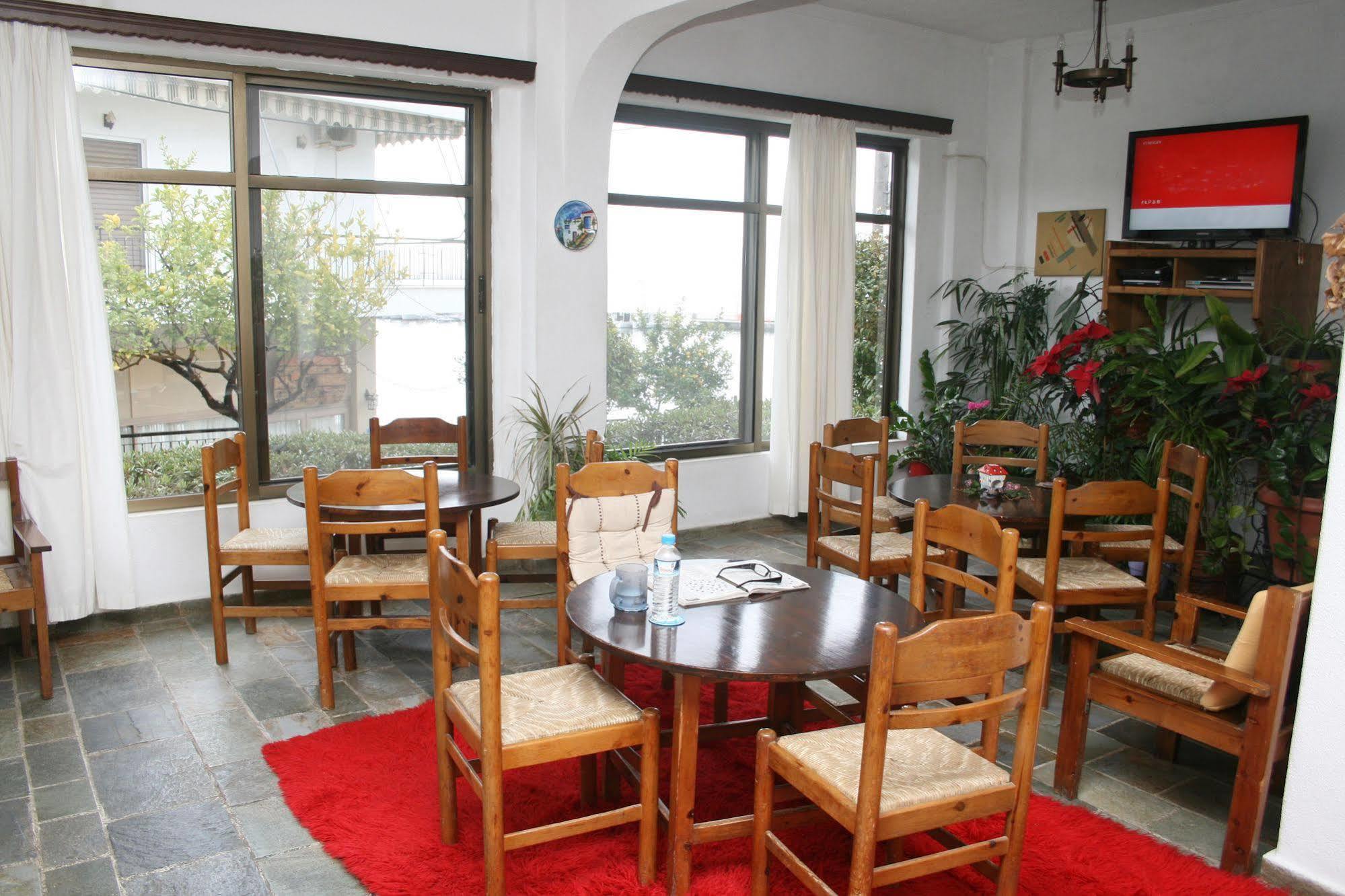 Aparthotel Iliahtides Amarynthos Exteriör bild
